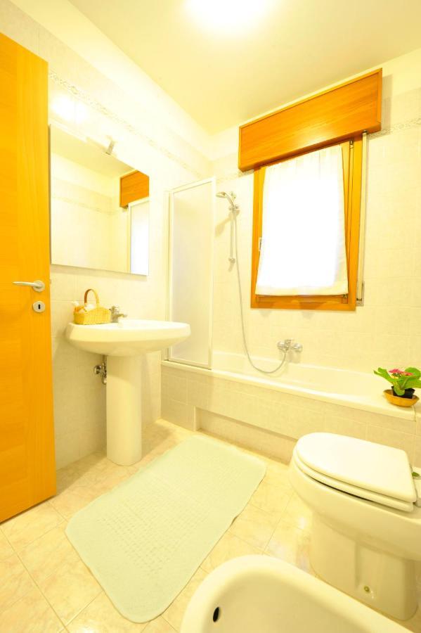 Bed And Breakfast La Sosta Ponte San Nicolò Δωμάτιο φωτογραφία