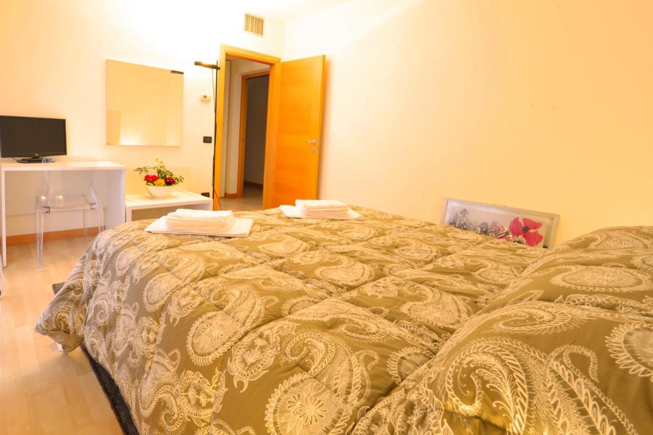 Bed And Breakfast La Sosta Ponte San Nicolò Δωμάτιο φωτογραφία